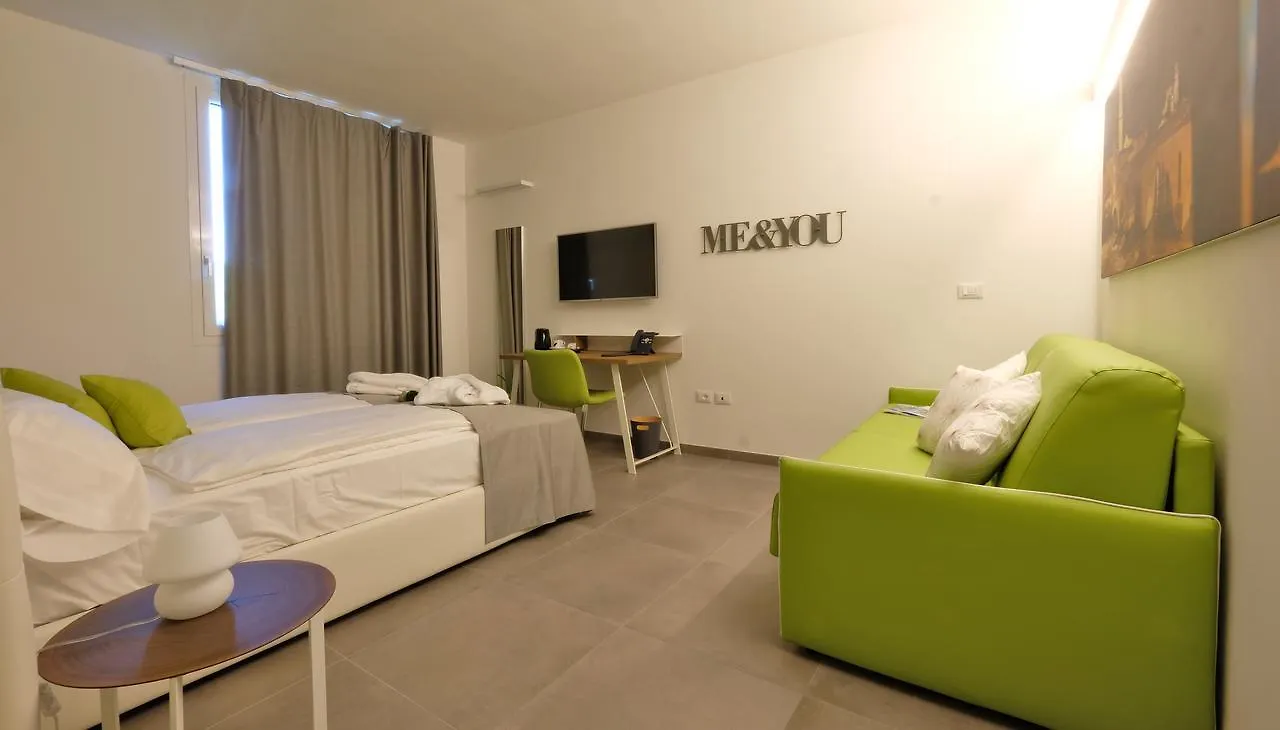 Relais Villa Clodia Lazise 0*,  Italy